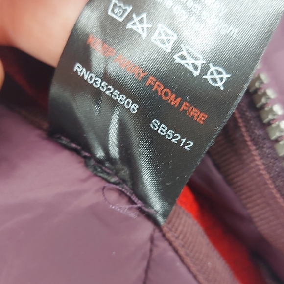 Sweaty Betty Speedy Seamless Running Jacket Burgandy Size Small - Picture 8 of 9